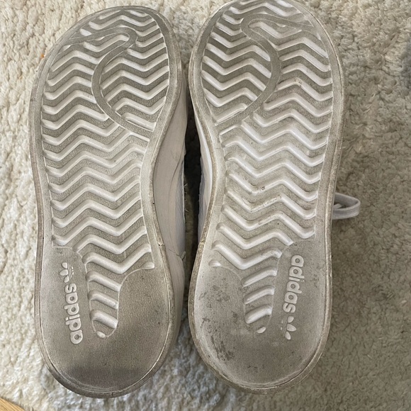 adidas Forum Bonega Platform Sneaker - Picture 10 of 12